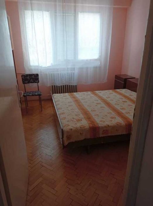 Тристаен ап. в кв. Света Троица