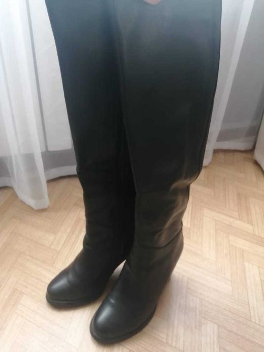 Продам кожаные зимние сапоги