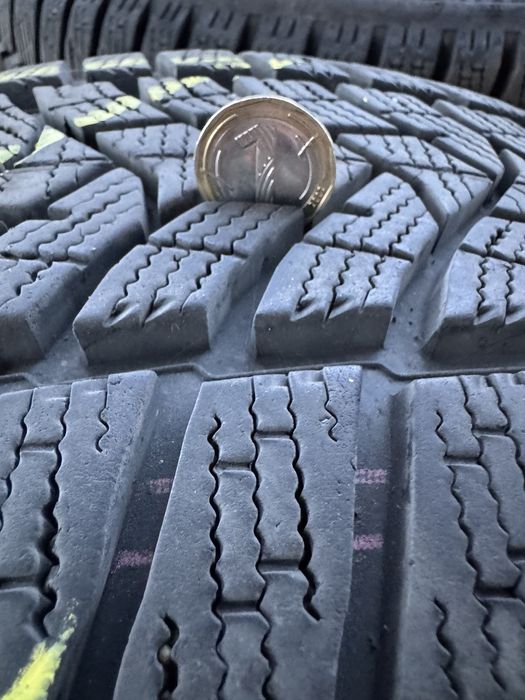 Зимни гуми Dunlop 215/55/17 DOT 0223