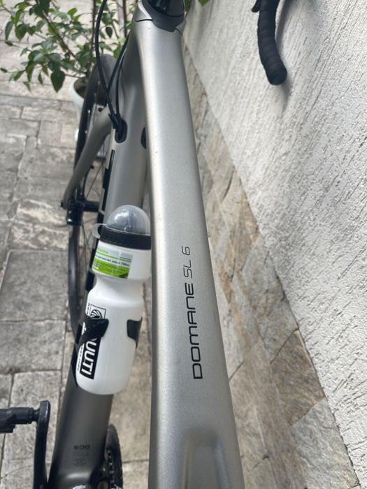 Карбонов шосеен велосипед Trek Domane SL6, рвзмер Л-56