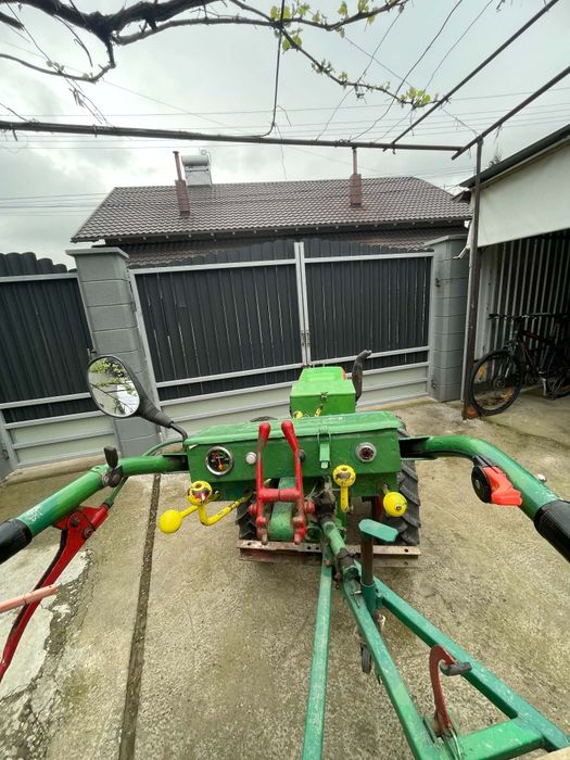 Motocultor Ferrari lda97. Motor recondiționat  este mare robust freza de 90 cm cutite mari pentru mai multe detalii la tel 0762811061