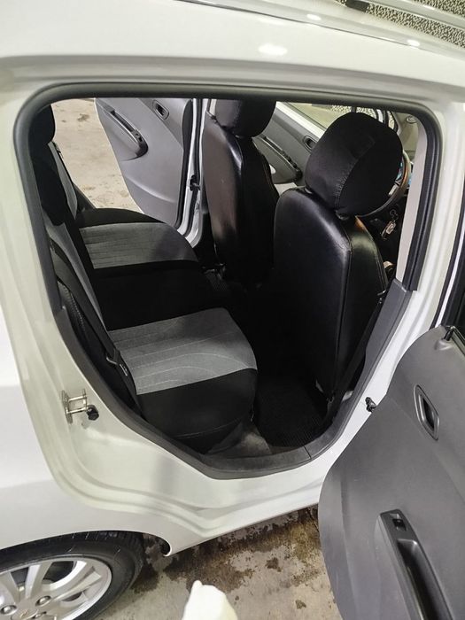 Продам автомашина chevrolet spark последный позиция