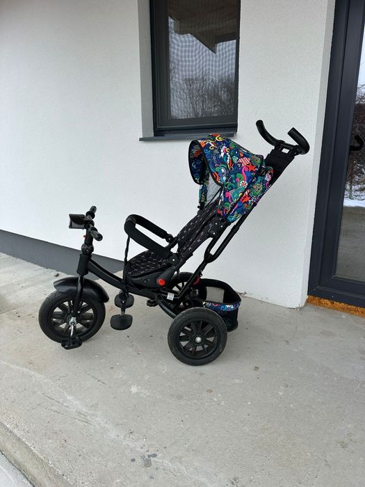 Vand tricicleta putin folosita