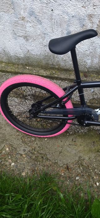 Vând bicicletă BMX Blueprint Sunday