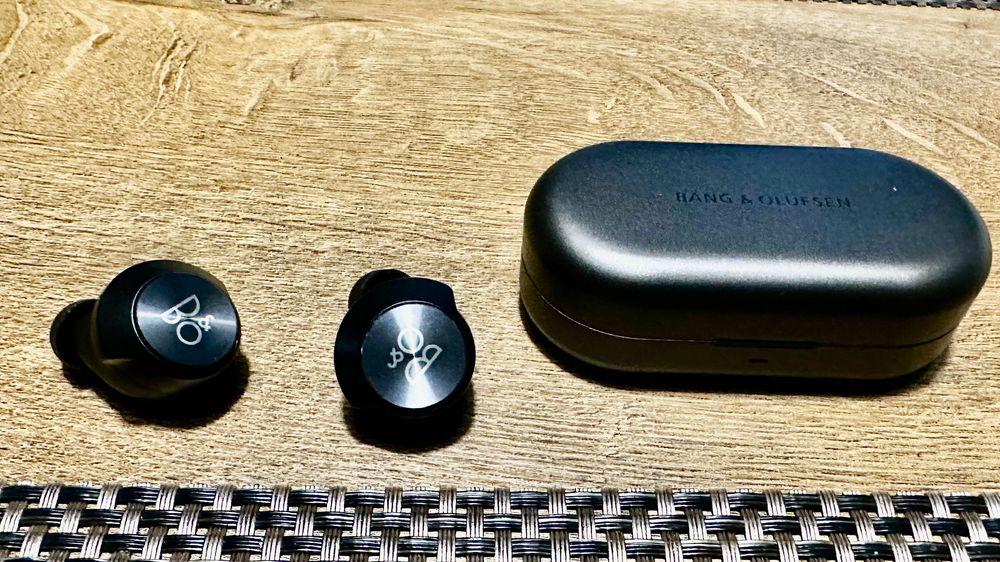 Безжични слушалки Bang & Olufsen Beoplay EQ Black - OTG