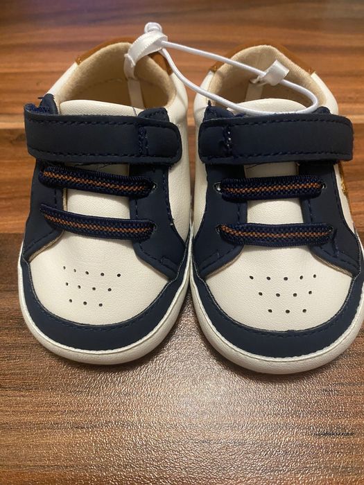 Бебешки обувки okaidi