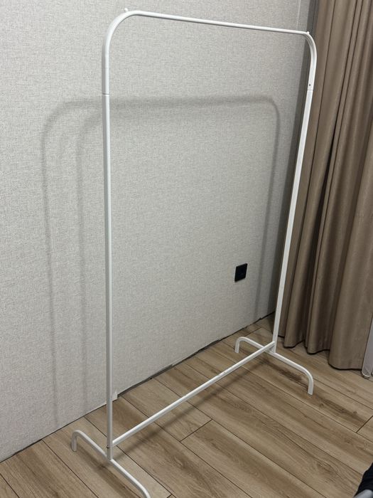 Продам напольную вешалку Ikea