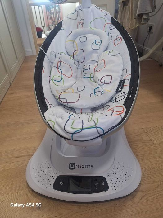 Fotoliu balansoar bebelusi 4MOMS MamaRoo 4.0 Plush, Multicolor