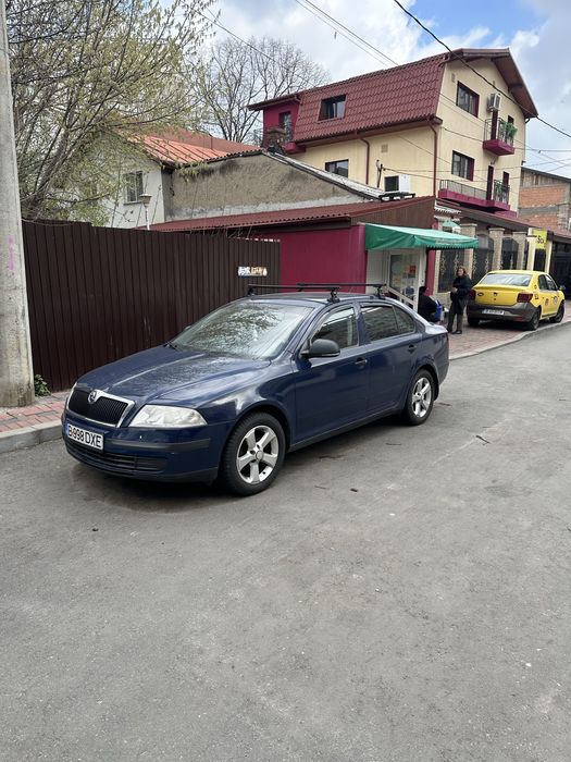 SKODA Octavia 2012 — imagine 5