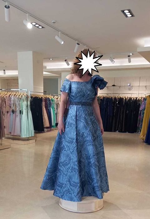 Vand rochie deosebita