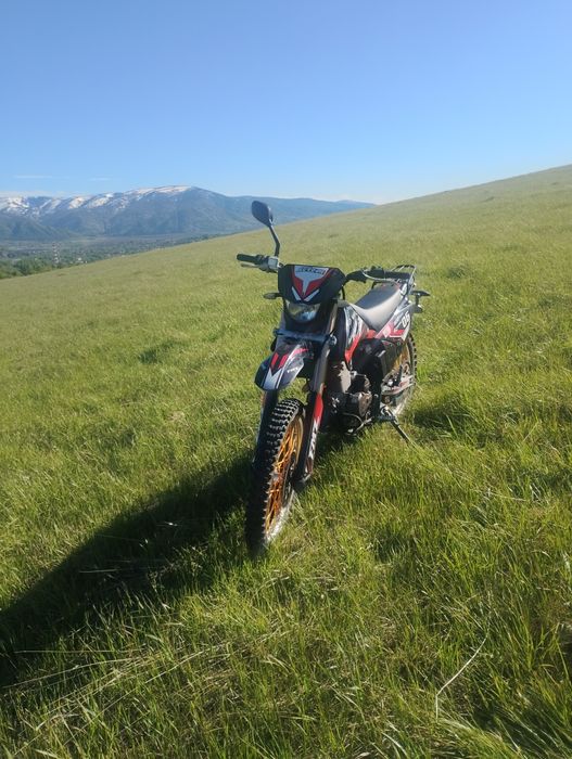 Продам мотоцикл FMZ 06 250куб