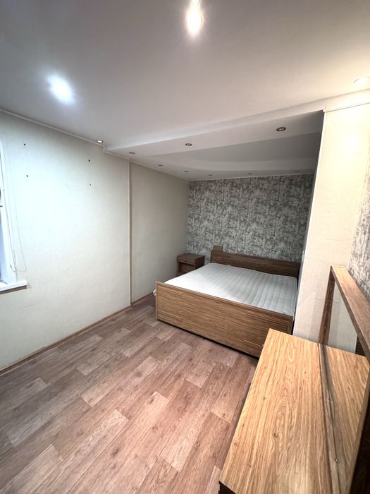 3 комнатный дом, Пархоменко 73 кВ.