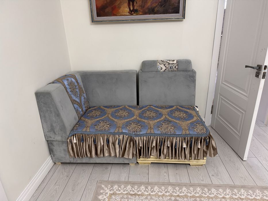 Диван екеулік почти новый .