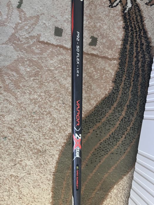 хоккейная клюшка Bauer