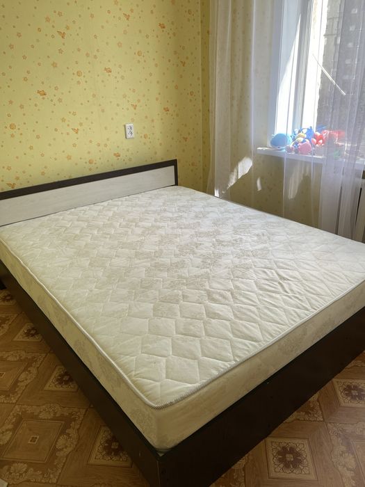 Кровать в хорошем качестве + матрас