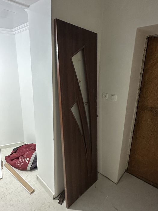 Двери бу 10.000 штук