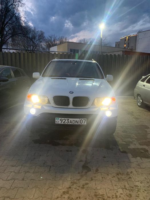 Продам BMW X5 E53 2003год
