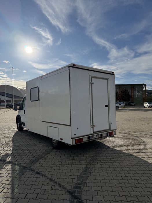 Citroen Jumper 3.0 HDI | UNIC Showroom / Conversie Food Truck