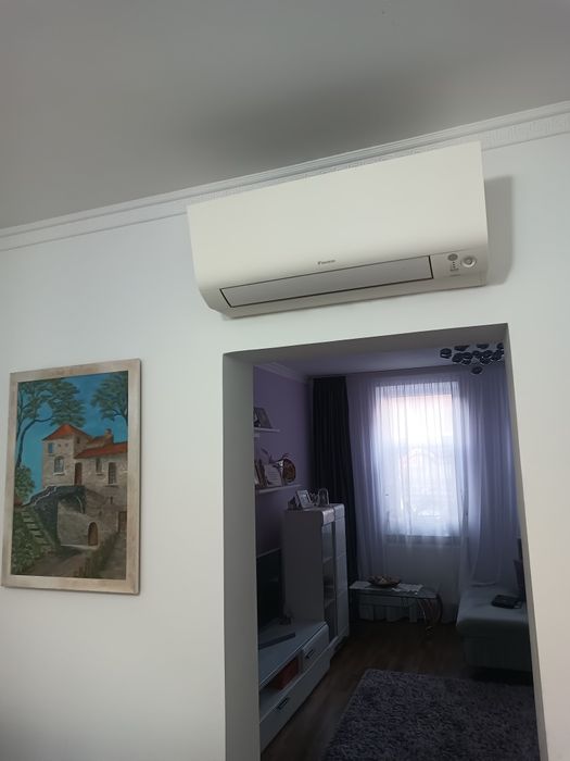 Sc vinde aparate de aer condiționat Daikin,Gree Yamato.