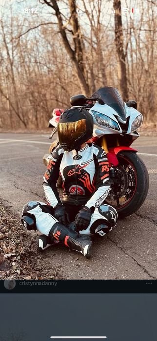 Vând echipament moto ALPINESTARS