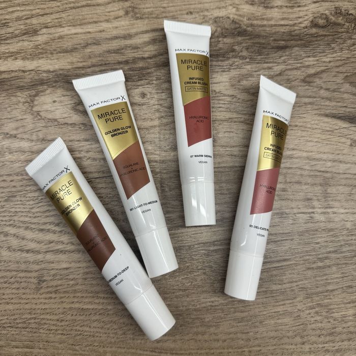 Лот козметика за над 200лв - продавам за 25лв