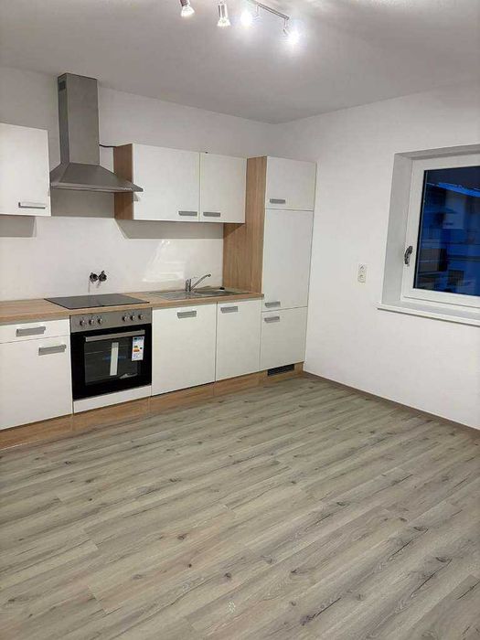 Дава се под наем Двустаен апартамент в София, Зона Б-5 - 55 кв.м за 433.5 € - Снимка #3