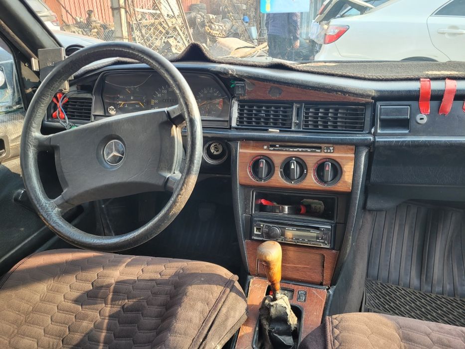 Продам Мерседес 190