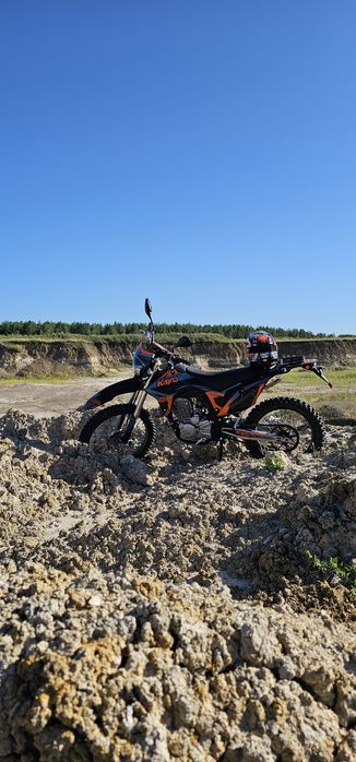 Продам мотоцикл эндуро