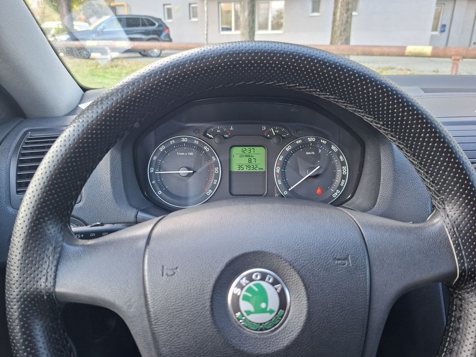 Škoda Octavia 2006 diesel, 2.700 € — imagine 9