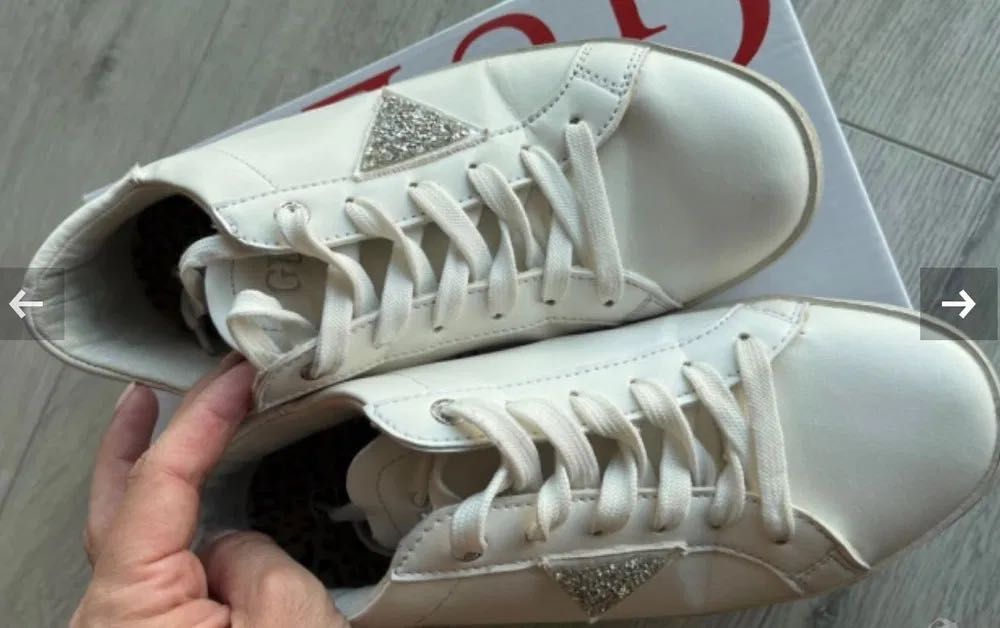 Дамски кецове Guess