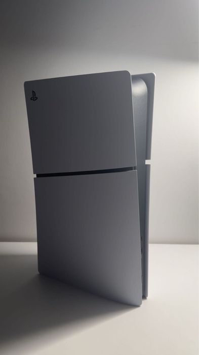 Ps5 Digital Edition 2 controllere
