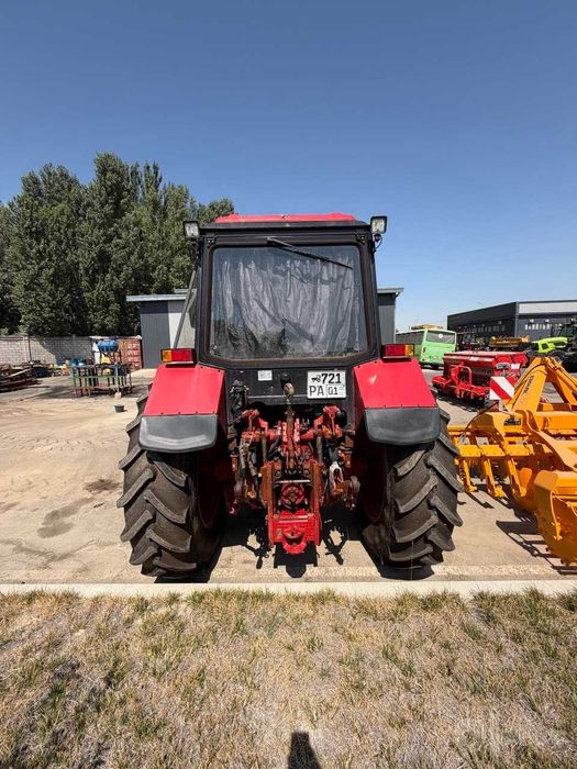 Traktor Belarus 1221.3