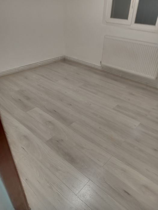 Monteze parchet laminat și stratificat