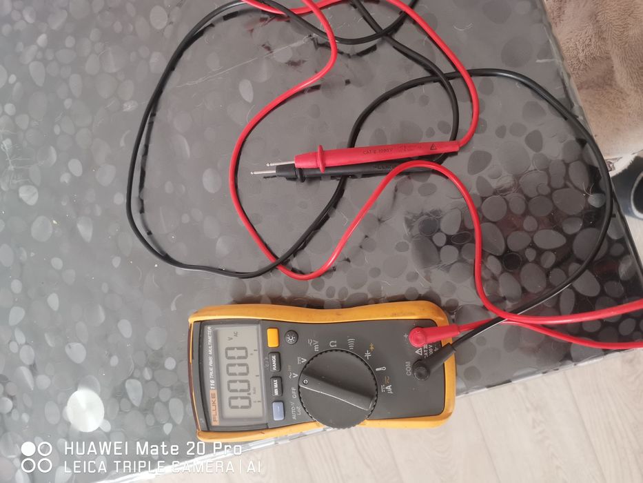 Продавам мултиметър FLUKE 116 TRUE RMS MULTIMETER