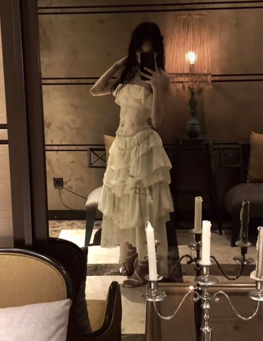 Нежное айвори платье с корсетом и многослойной юбкой