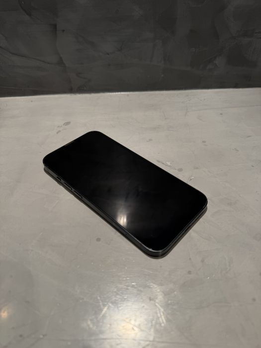КАТО НОВ Iphone 13 Midnight 128 GB