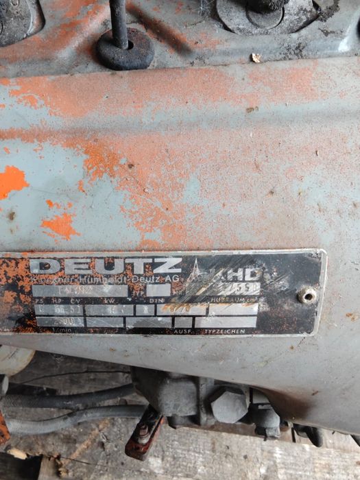 Двигатель экскаватор