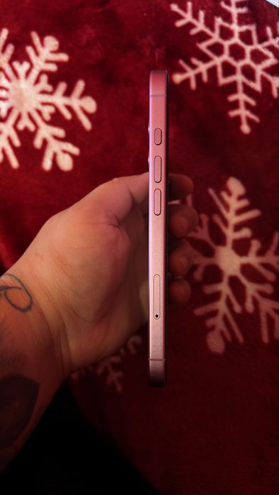 Iphone 16 PINK 128 GB 100% BATTERY