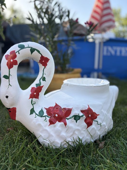 Lebădă decorativă din beton