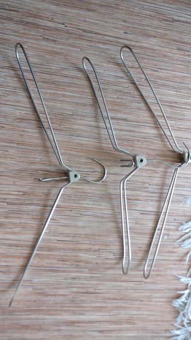 Продам вешалки из нержавейки.