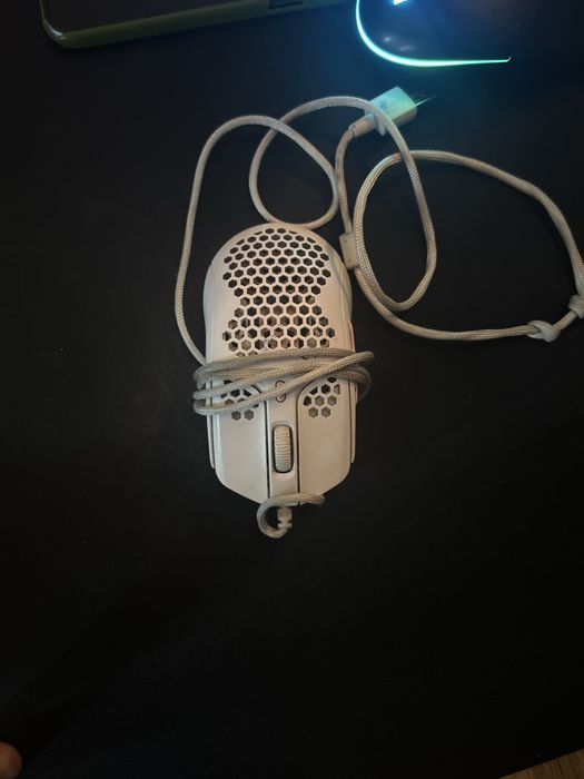 мышка работает норм