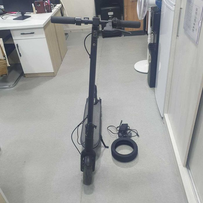 Elektrosamokat sotiladi.