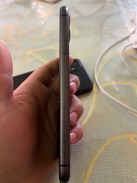 iphone 11  64гб не вскрытый