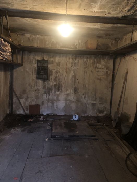 Сдам в аренду гараж в центре города