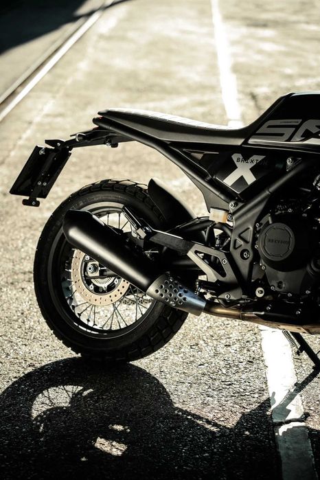 ТОП ОФЕРТА Мотор Мотоцикет Brixton CROSSFIRE 500 X Scarlet Blaze Нов!