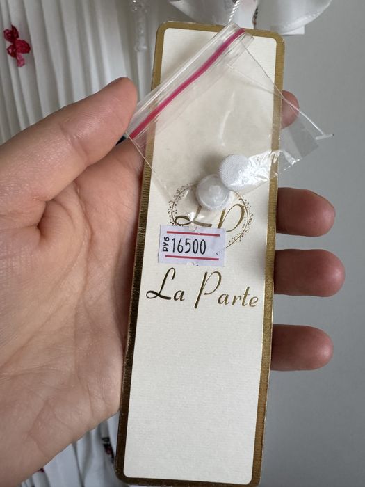 Продам платья новые