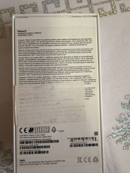 Vand Iphone 13 impecabil