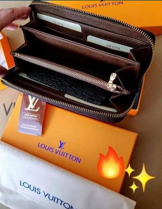 Portofel LV piele naturala 100%,cutie ,saculet, etichetă