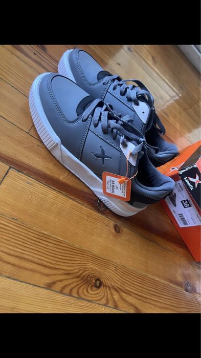 Кроссовки скидка