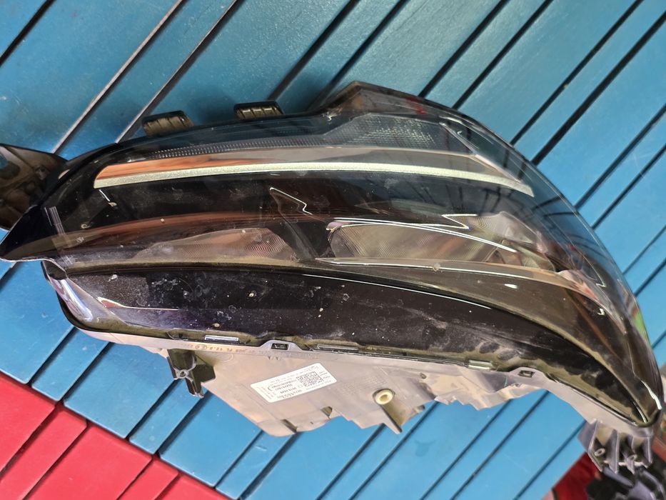 Far dreapta Corsa F